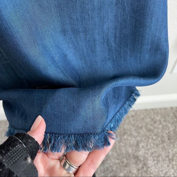 Mi Ami 100% Tencel Fringed Edge Top, Size L - Picture 5 of 13